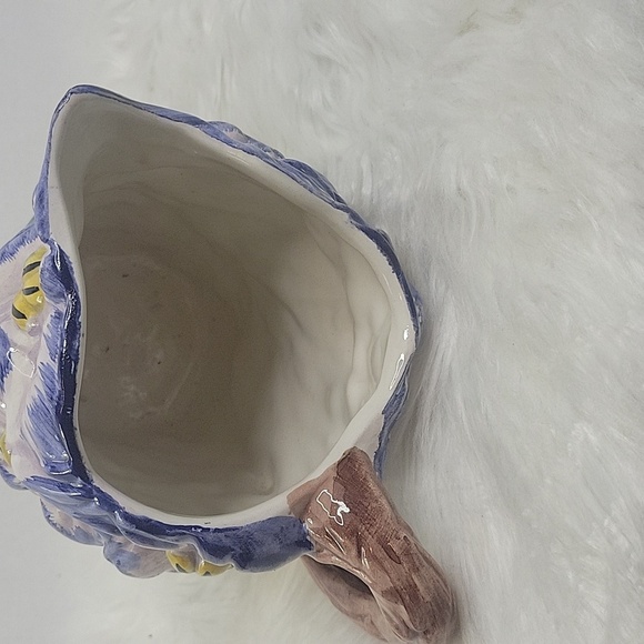 NEIMAN MARCUS Italian Majolica Hand painted Style Vase Ht. 9 Inches, Wd. 9.5 in. - Picture 5 of 5